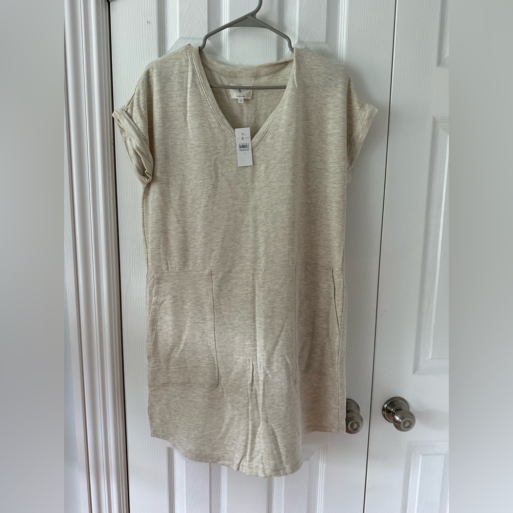 NWT Lou & Grey T-Shirt Dress
